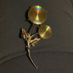 Vintage Jewelarama Pin Brooch gold Toned holographic Flowers Design  Disks stamp